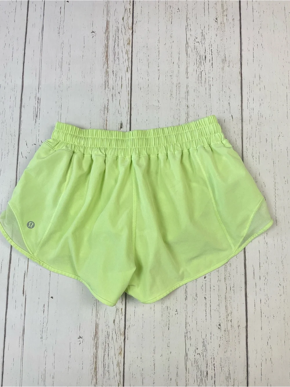Lululemon Hotty Hot Short ll *2.5”